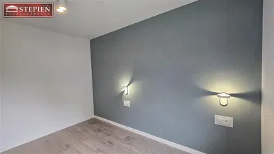 Autre; parquet, lumière naturelle