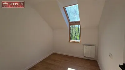 Chambre; parquet, lumière naturelle