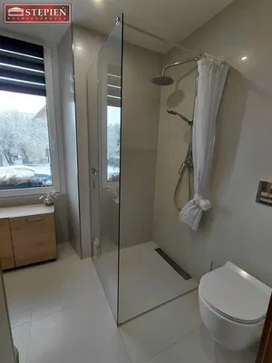 Salle de bain; carrelage, lumière naturelle, rénové