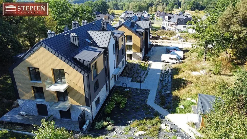 Maison et environs; vue