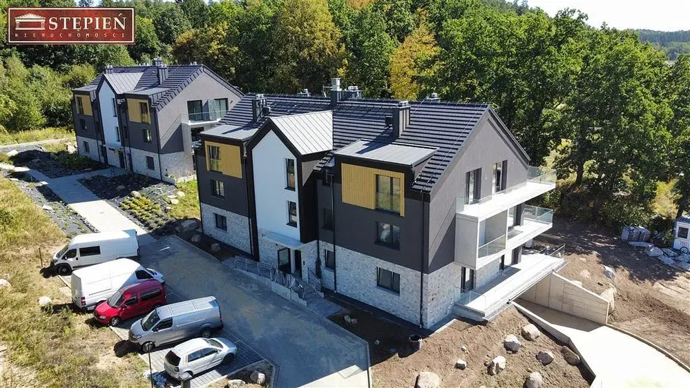 Maison et environs; vue
