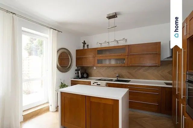 Küche; küchengeräte, tageslicht