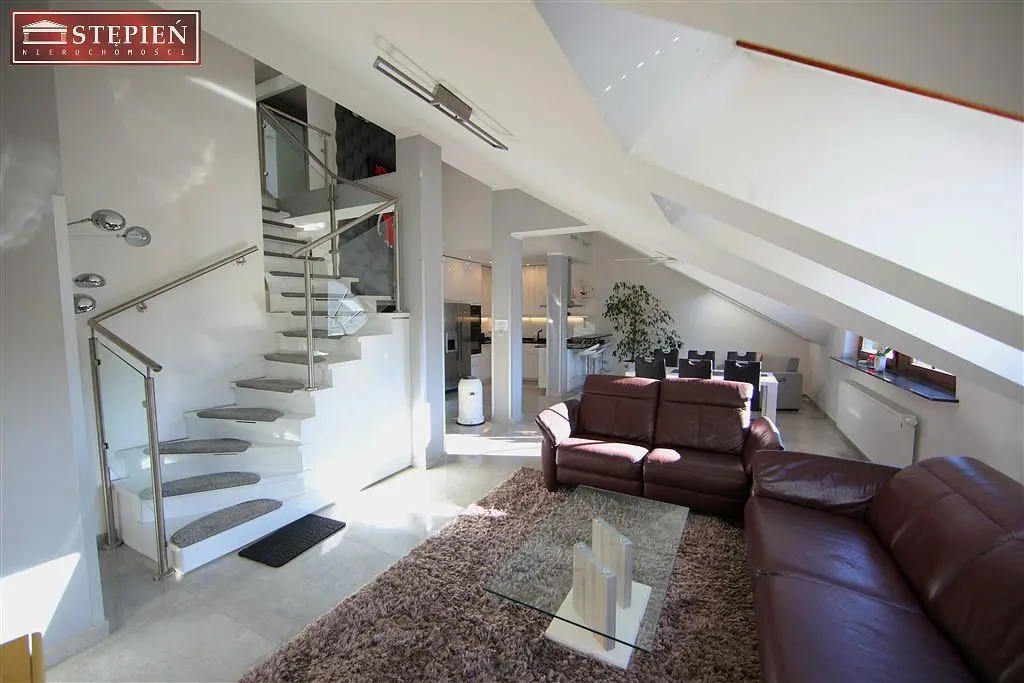 Salon; lumière naturelle, style moderne