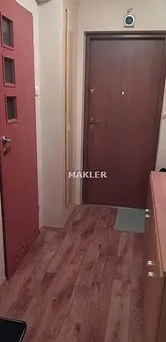 Vestiaire; parquet