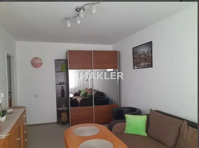 Salon; lumière naturelle, style moderne