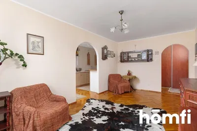 Salon; style rustique, parquet, lumière naturelle