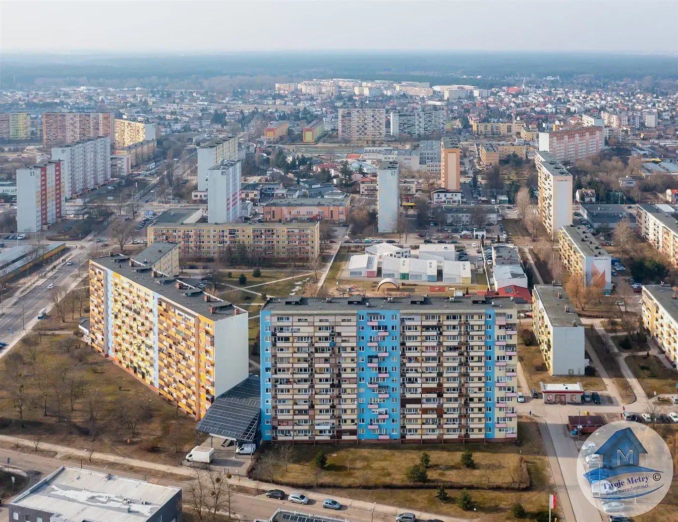 Maison et environs; vue