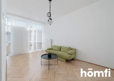 Dnevna soba; prirodno svjetlo, drveni pod, moderni stil