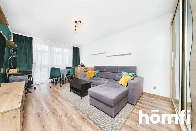 Salon; parquet, lumière naturelle, style moderne