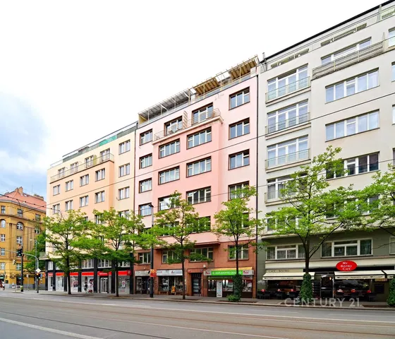 Maison et environs; vue, commercial