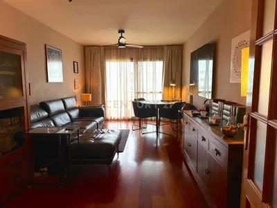 Salon; vue, parquet, lumière naturelle, style moderne