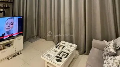 Obývací pokoj; dlažba, moderní styl