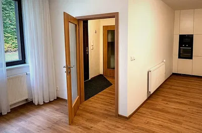 Küche; blick, tageslicht, renoviert