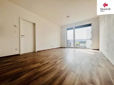 Woonkamer; uitzicht, houten vloer, natuurlijk licht