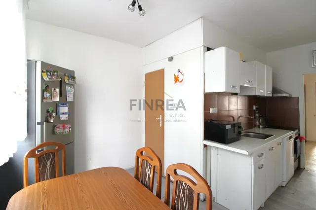 Küche; küchengeräte, fliesenboden