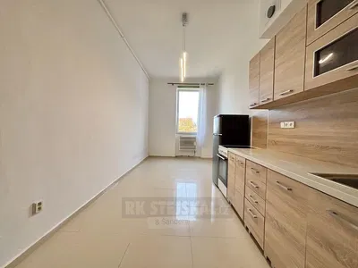 Küche; küchengeräte, fliesenboden, tageslicht, moderner stil