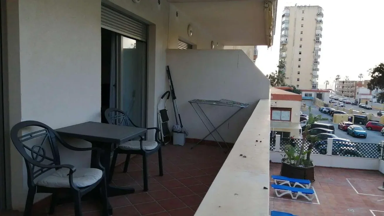 Balkon; manzara, fayans zemin