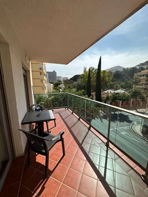 Balkon; manzara, fayans zemin