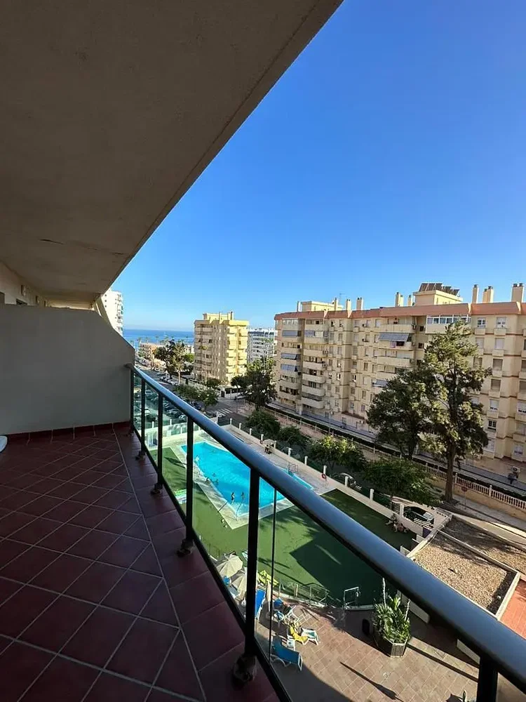 Balkon; manzara, fayans zemin