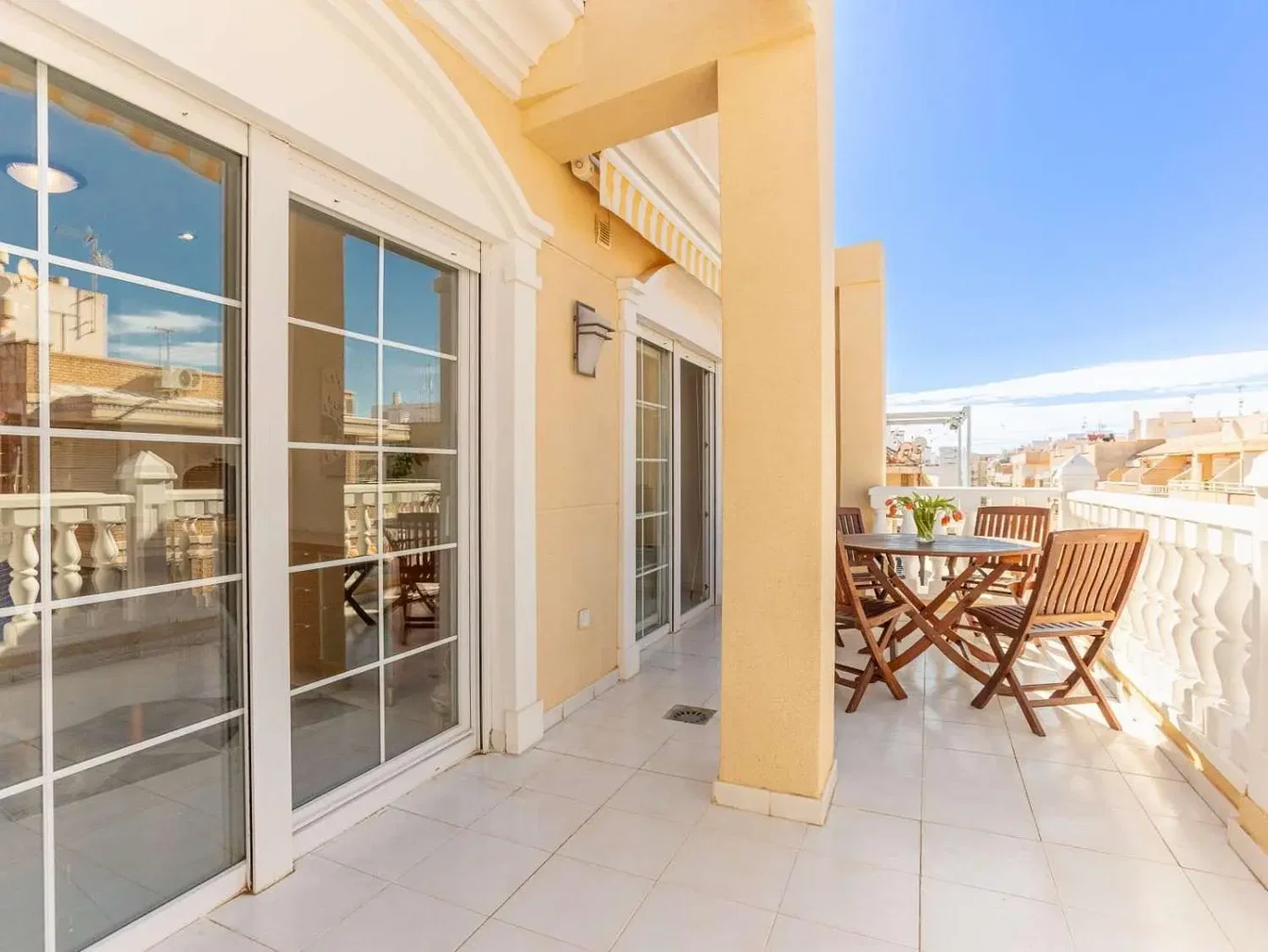 Balkon; blick, fliesenboden