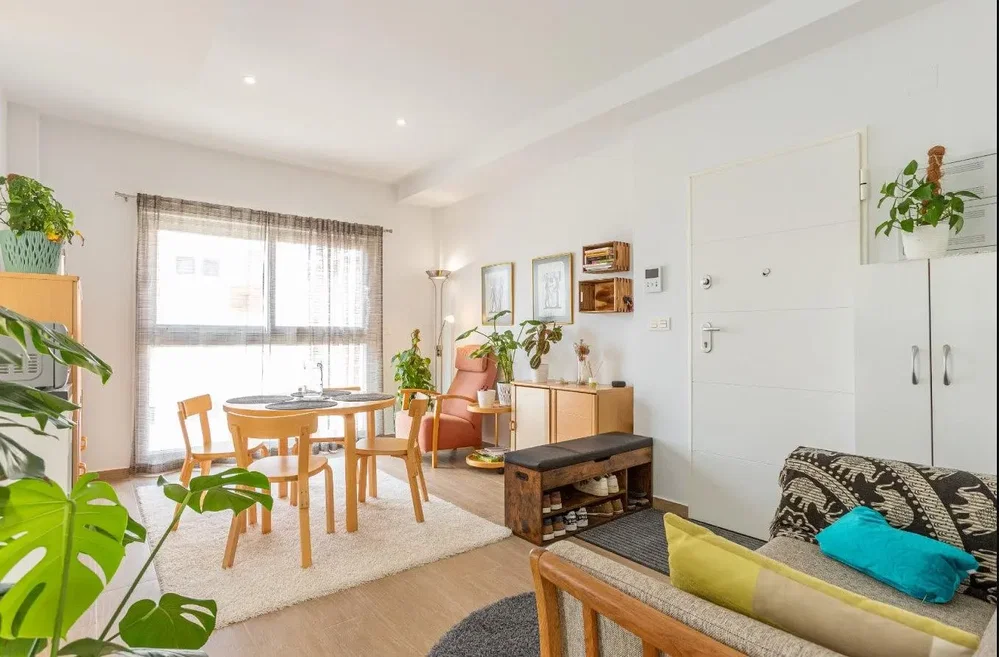 Wohnzimmer; tageslicht, moderner stil
