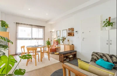 Wohnzimmer; tageslicht, moderner stil