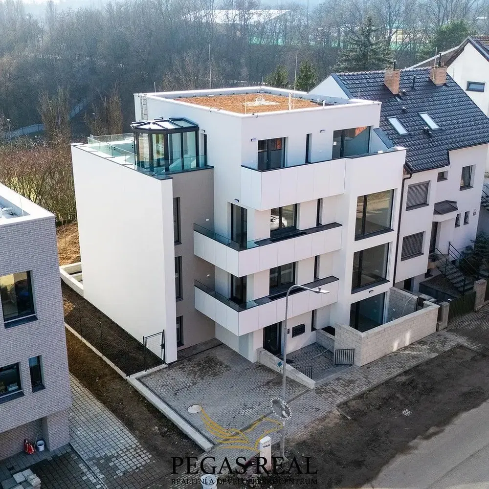 Haus und umgebung; blick