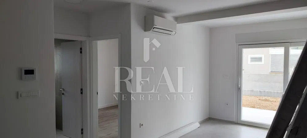 Otro; luz natural, renovado