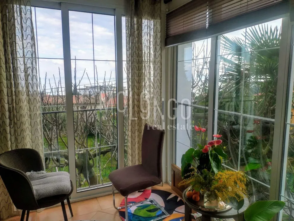 Balcón; vista, luz natural