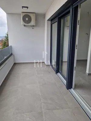 Balkon; fliesenboden, blick