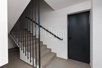 Diğer; fayans zemin