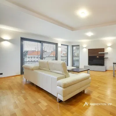 Dnevni boravak; pogled, prirodna svjetlost, moderan stil, drveni pod