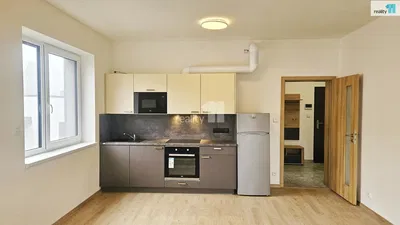 Cuisine; électroménager, lumière naturelle, style moderne