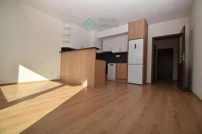 Küche; küchengeräte, fliesenboden, tageslicht, renoviert