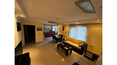 Wohnzimmer; fliesenboden, tageslicht