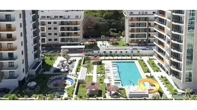 Къща и околности; гледка