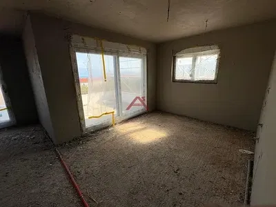 Ostalo; potrebna renovacija, prirodno svjetlo