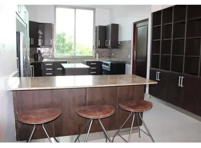 Κουζίνα; συσκευές κουζίνας, θέα, φυσικό φως