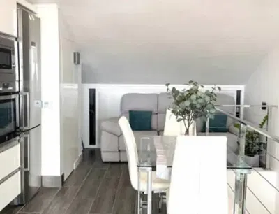 Wohnzimmer; küchengeräte, tageslicht