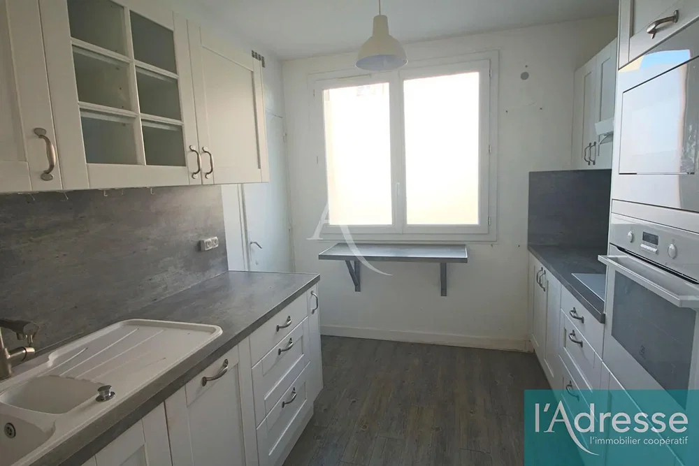 Küche; küchengeräte, tageslicht