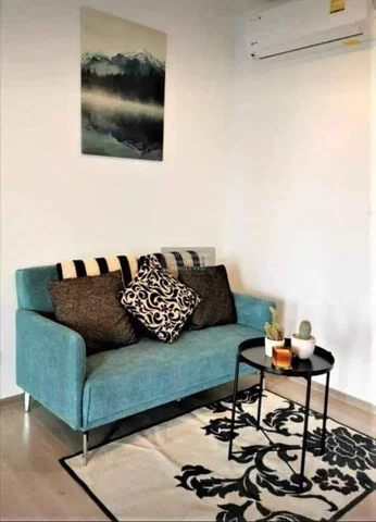 Wohnzimmer; moderner stil, holzboden, tageslicht