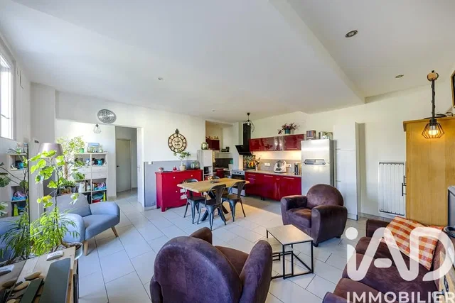 Obývací pokoj; přirozené světlo, moderní styl