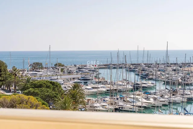 Μπαλκόνι; θέα