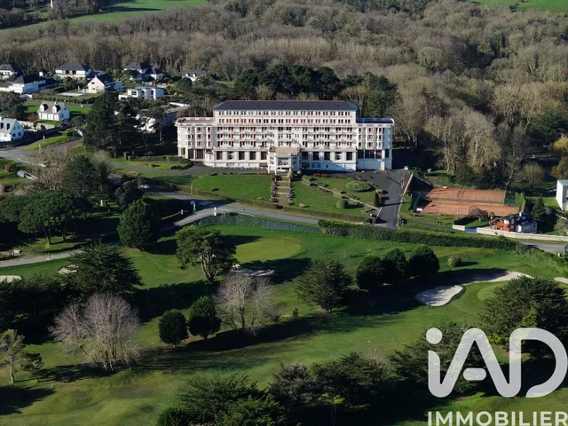 Dom i otoczenie; widok