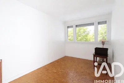 Schlafzimmer; blick, holzboden, tageslicht