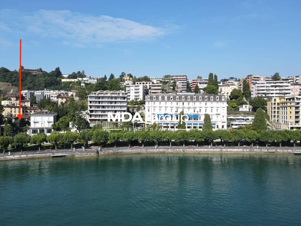 Maison et environs; vue