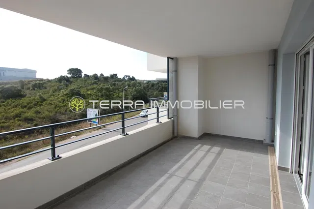 Balkon; fliesenboden, blick