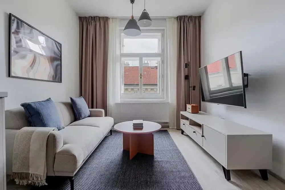 Woonkamer; natuurlijk licht, moderne stijl