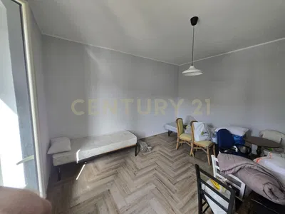 Schlafzimmer; holzboden, tageslicht