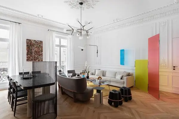 غرفة معيشة; ضوء طبيعي, أرضية خشبية, أسلوب عصري